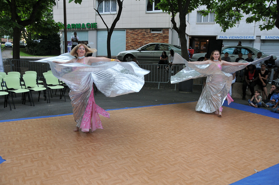 Maison de Quartier Champs Elysees Evry - Danse Orientale 065.jpg